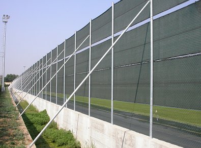 Paletti palo saetta in ferro per recinzione plastificati verde a T